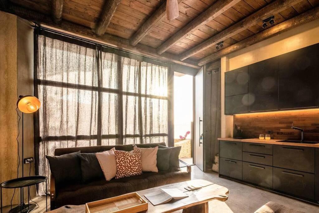 Sea View Garden Suites 피레아스 외부 사진