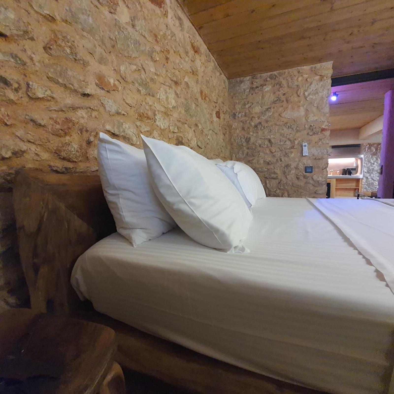 Sea View Garden Suites 피레아스 외부 사진