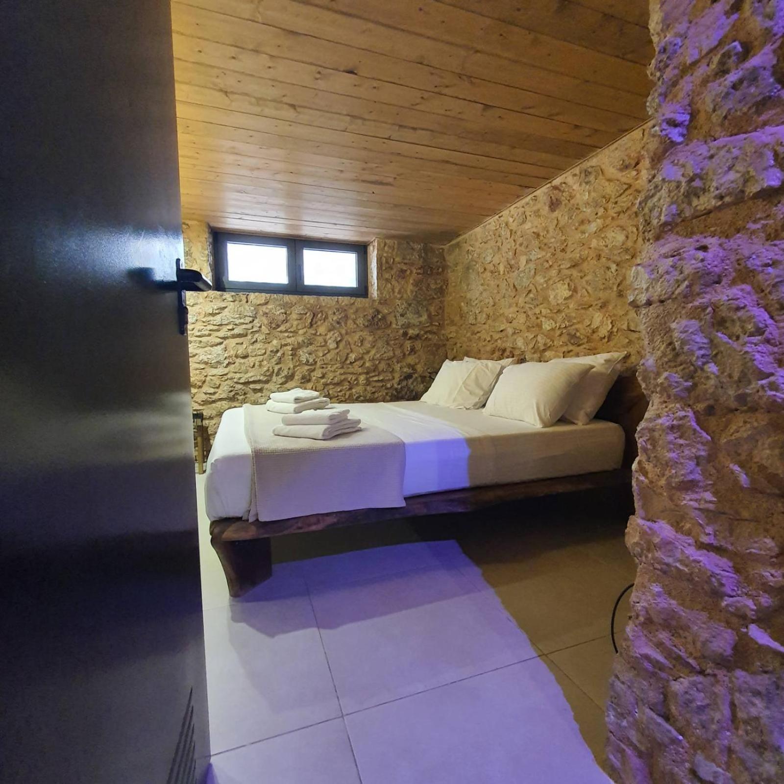 Sea View Garden Suites 피레아스 외부 사진