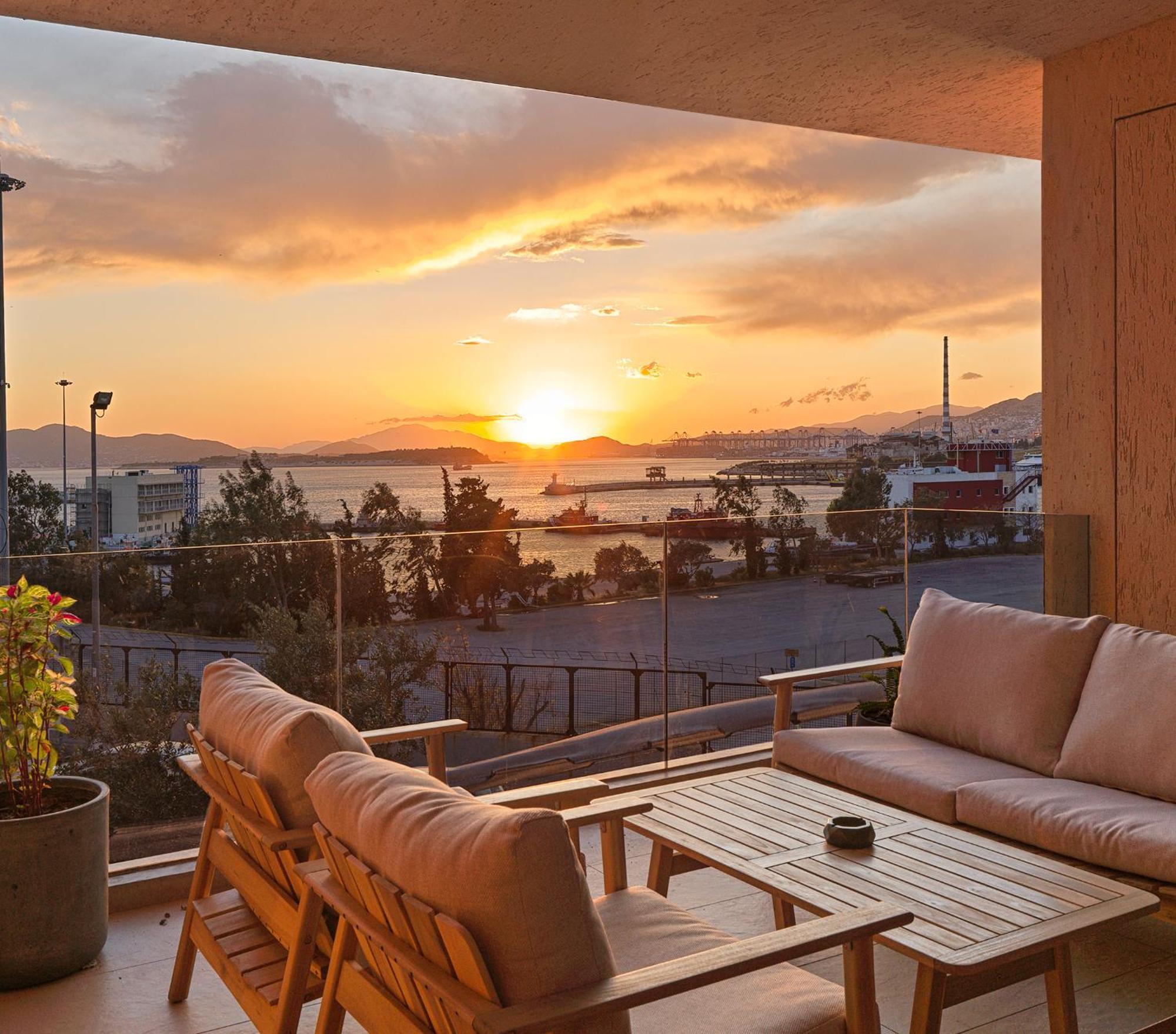 Sea View Garden Suites 피레아스 외부 사진